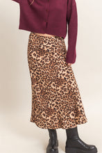 Load image into Gallery viewer, Leopard Print Midi Skirt