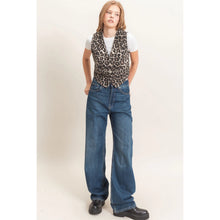 Load image into Gallery viewer, Leopard Button Vest