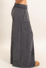 Load image into Gallery viewer, Star Patch Wide Leg Pants (2 Colors)