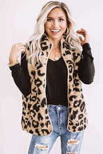 Load image into Gallery viewer, Leopard Sherpa Vest
