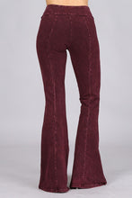 Load image into Gallery viewer, Janis Fit 7 Flare Seam Pants
