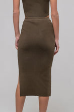 Load image into Gallery viewer, Sweater Knit Midi Skirt (Multiple Colors)
