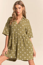 Load image into Gallery viewer, Flower Embroidered Gauze Romper
