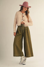 Load image into Gallery viewer, Ribbed Knit Cropped Cardigan (2 Colors)

