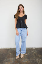 Load image into Gallery viewer, Lace Puff Sleeve Top
