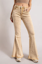 Load image into Gallery viewer, Miranda Flare Jeans
