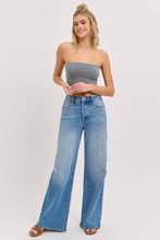 Load image into Gallery viewer, High Rise Wide Leg Jeans
