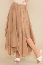 Load image into Gallery viewer, Raw-edge Skirt (3 Colors)
