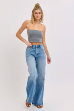 Load image into Gallery viewer, High Rise Wide Leg Jeans
