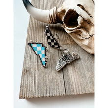 Load image into Gallery viewer, Checkered Bolt Cuff Ring
