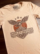 Load image into Gallery viewer, Vintage Eagle Tee
