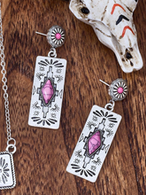 Load image into Gallery viewer, Pink Gemstone
