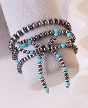 Load image into Gallery viewer, Navajo Pearl Bow Bracelet (2 Colors)
