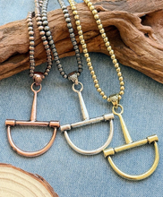 Load image into Gallery viewer, Snaffle Bit Necklace
