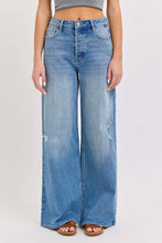 Load image into Gallery viewer, High Rise Wide Leg Jeans
