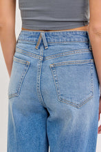 Load image into Gallery viewer, High Rise Wide Leg Jeans
