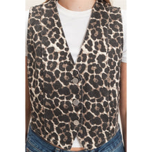 Load image into Gallery viewer, Leopard Button Vest
