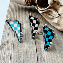 Load image into Gallery viewer, Checkered Bolt Cuff Ring
