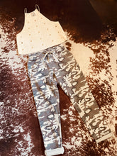 Load image into Gallery viewer, Malinda Camo Jogger
