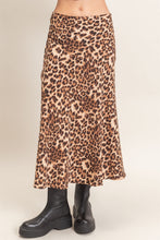 Load image into Gallery viewer, Leopard Print Midi Skirt
