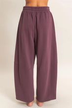 Load image into Gallery viewer, Barrel Sweatpants (3 Colors)
