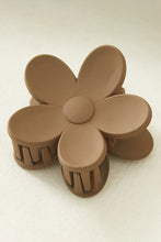 Load image into Gallery viewer, Daisy Hair Clips
